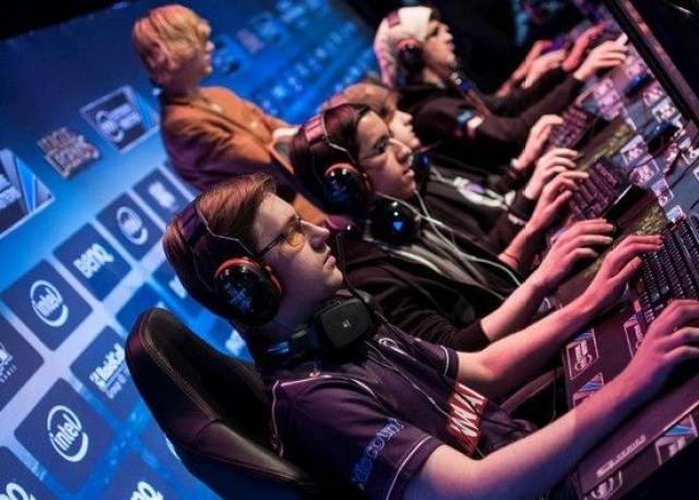 让它们服务 让它们服务